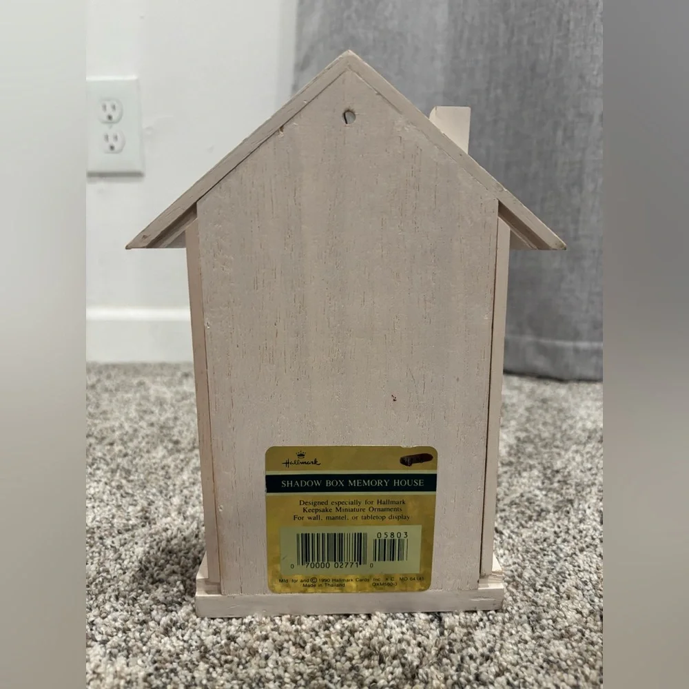 Vintage Hallmark Shadow Box Memory House Mini Ornament Display Keepsake